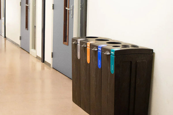 Waarom afvalscheiding op scholen mislukt en wat je eraan doet